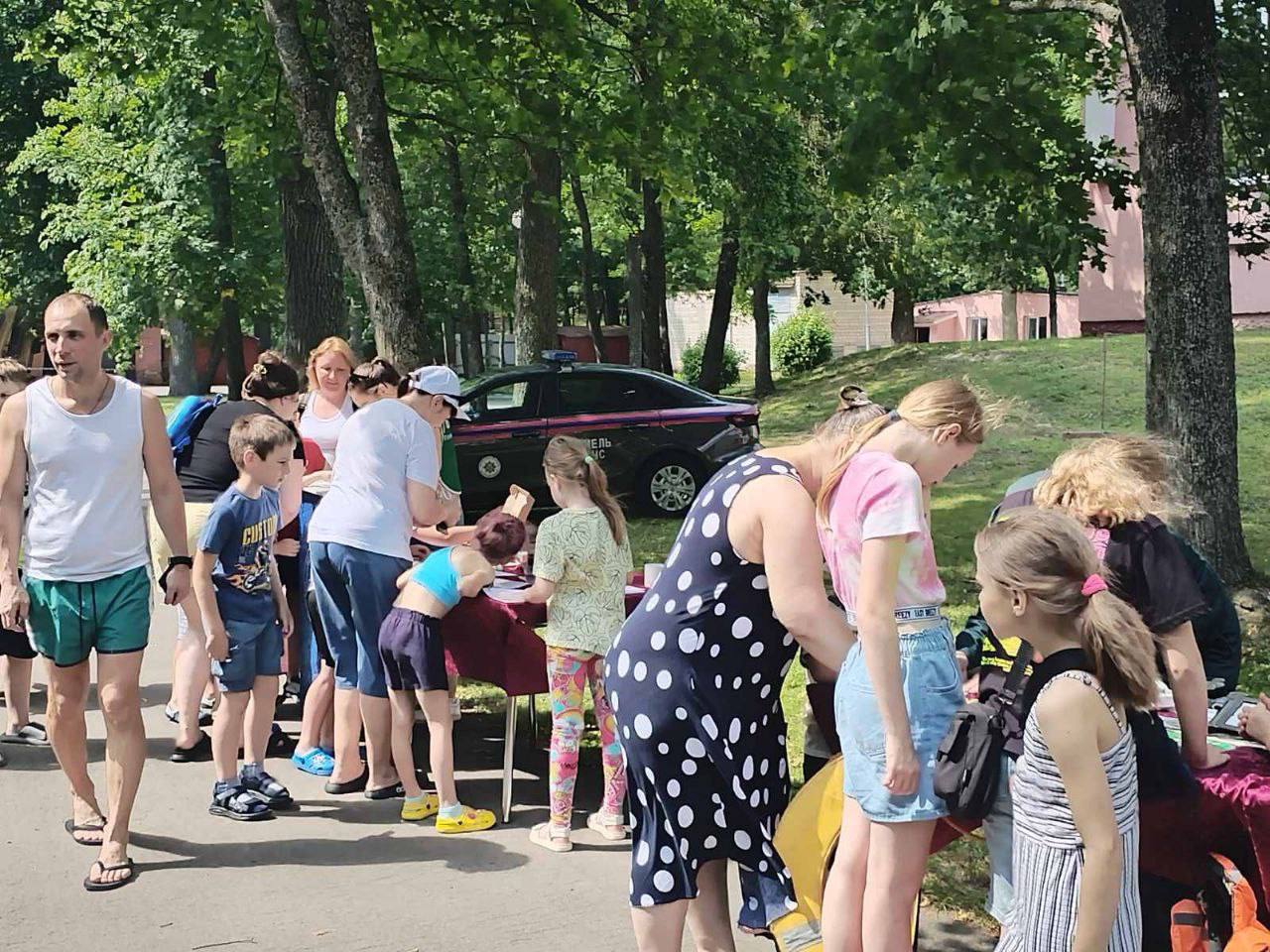 Ребята отдыхают в санатории «Машиностроитель» в период летних каникул 