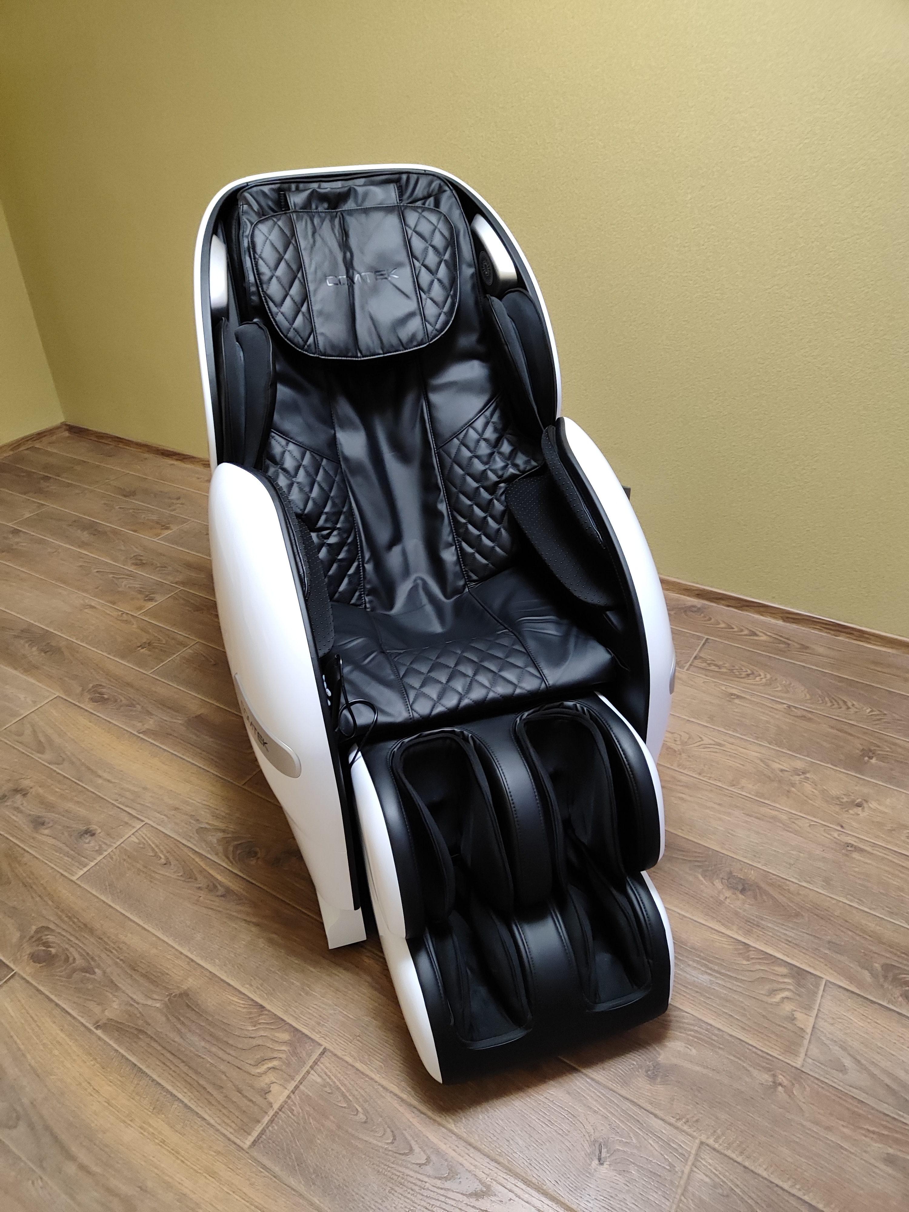 Массажное кресло