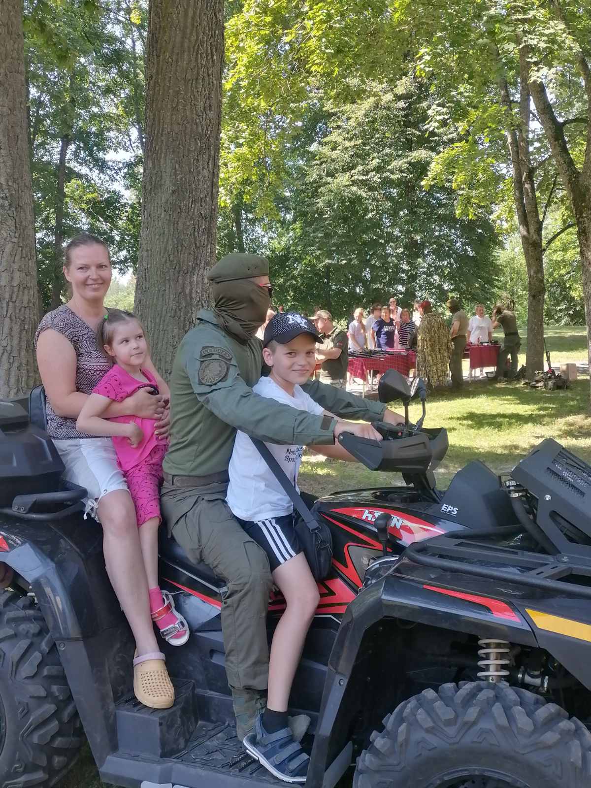 В санатории ,,Машиностроитель" дети и их родители продолжают заряжаться позитивом и отличным настроением